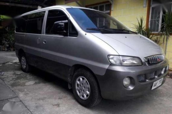 Hyundai Starex 1998 MT Silver Van For Sale