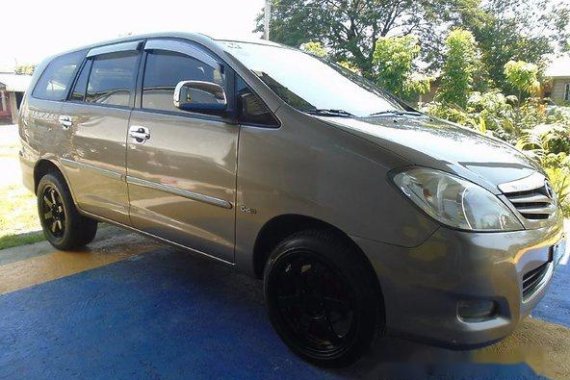 For sale Toyota Innova 2010
