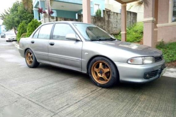 Mitsubishi Lancer GLi 1995 sedan for sale 