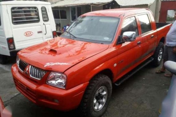 Mitsubishi L200 Endeavor 4X4 2006 good for sale 