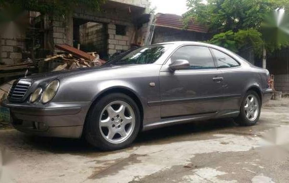 Mercedes Benz CLK 320 sedan grey for sale 