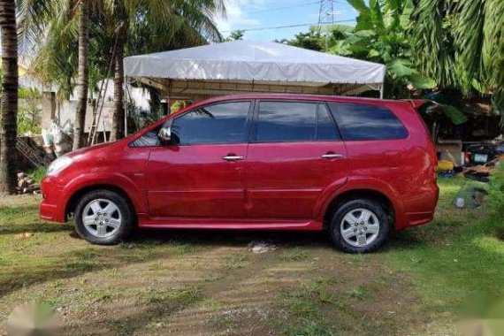 Toyota Innova Van red for sale 