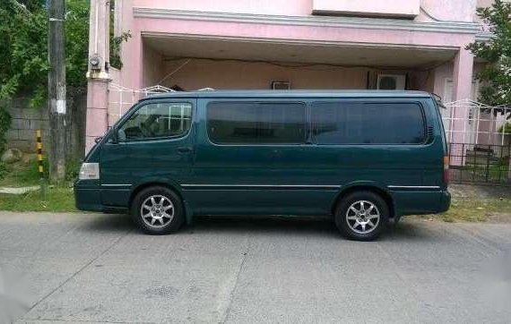 Toyota Hiace Commuter 2001 MT Green For Sale