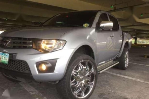 Mitsubishi Strada Diesel Automatic for sale 