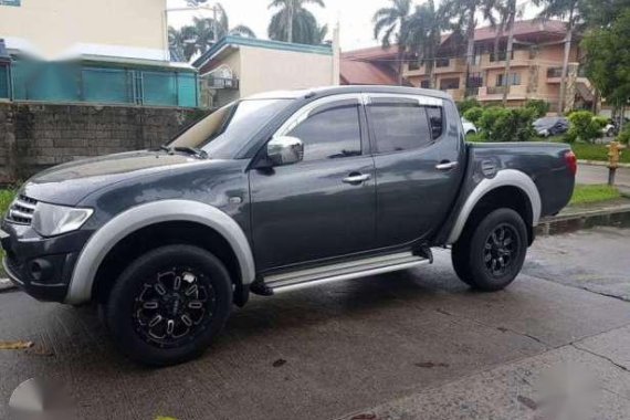 2013 Mitsubishi Strada glxV Automatic Limited for sale