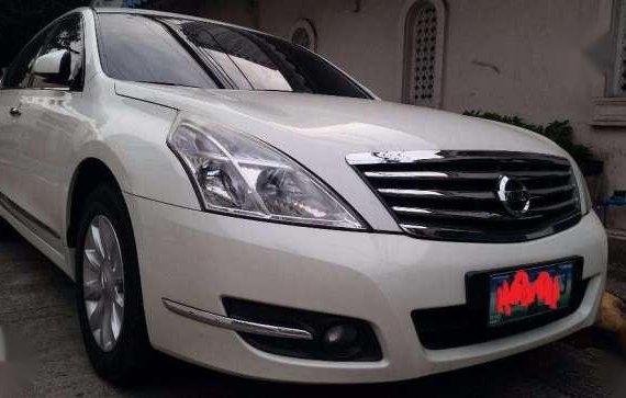 Nissan Teana XL Pearl White