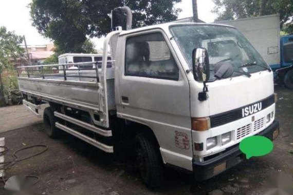 For sale Isuzu Elf dropside 16ft.
