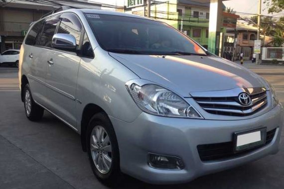 FOR SALLE :2010 Toyota Innova V