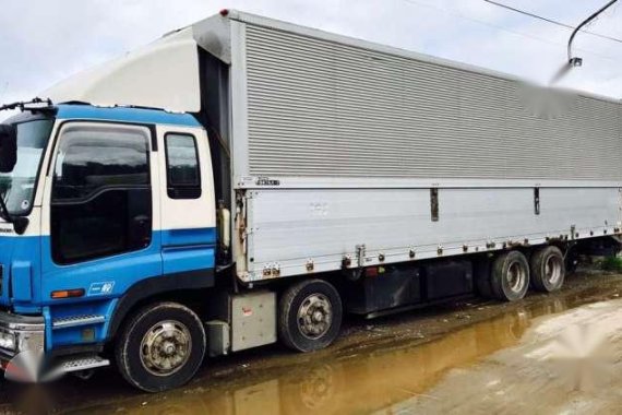 Isuzu Giga wing van elf canter for sale 