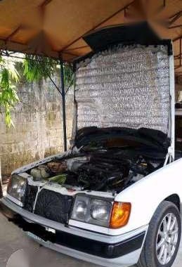 Mercedes Benz 230e W124 Manual trans for sale 