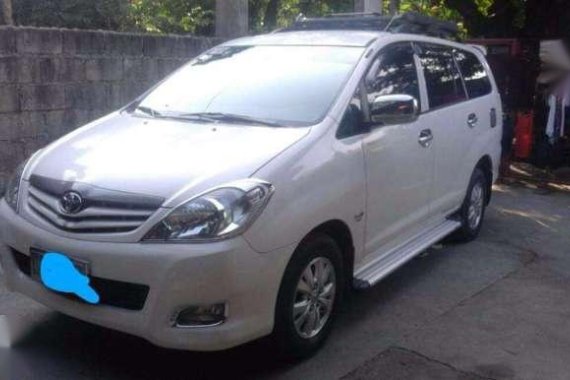 Toyota Innova J 2012 like new for sale 