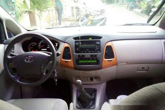 For sale Toyota Innova 2010