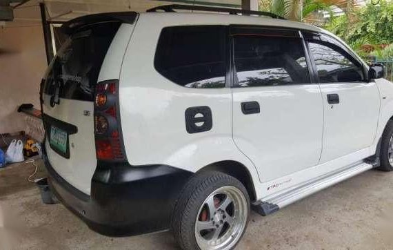 Avanza j 2012model for sale