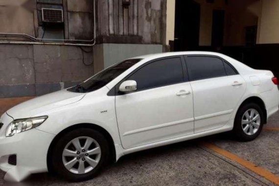 Toyota Corolla AltisE 2009 MT sedan white for sale 