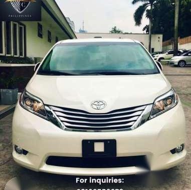 2017 Toyota Sienna Limited Brand New  Gas