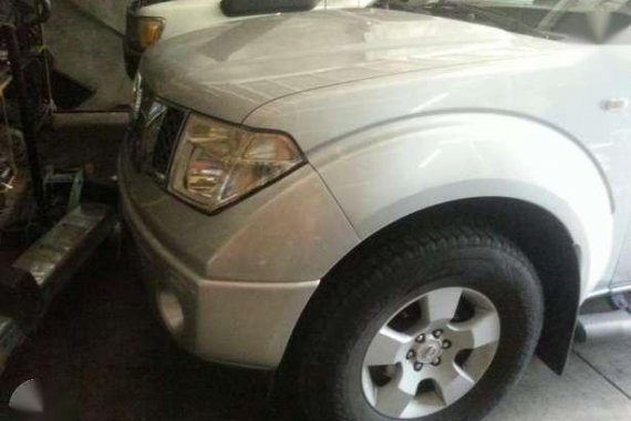 Navara 4x4 automatic truck for sale 