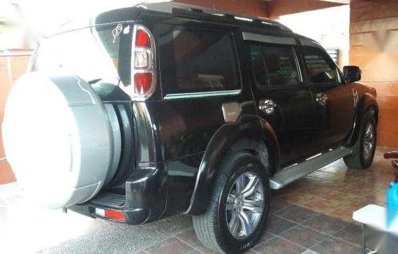 Ford Everest 2011 model SUV black for sale 