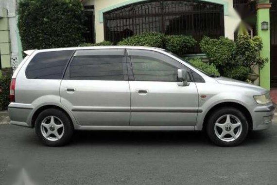 Mitsubishi Grandis Chariot AT good for sale