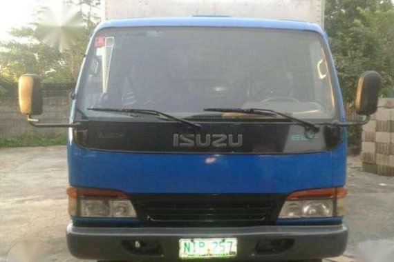 Isuzu elf giga good condition for sale 