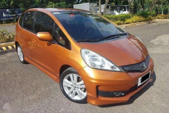 HONDA JAZZ 2012 Cebu unit Top Of The Line 1.5V