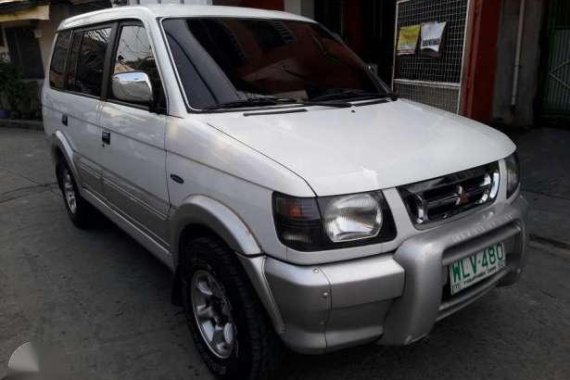 2000 Mitsubishi Adventure AT Gas