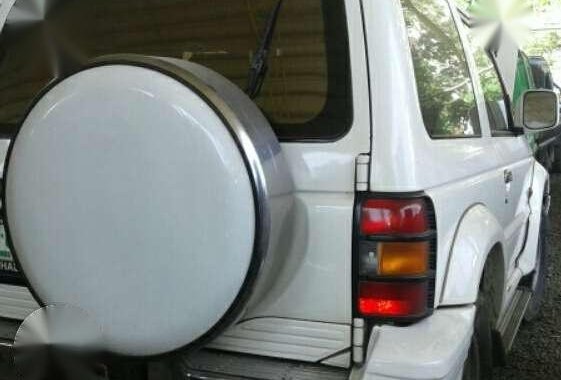 Mitsubishi pajero junior dcel 4wd