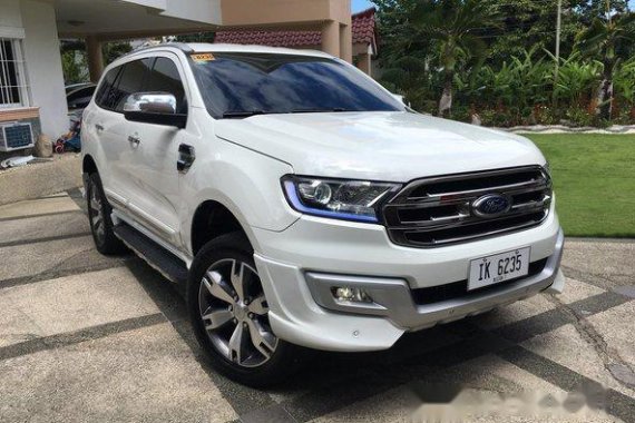 Ford Everest 2016 White for sale