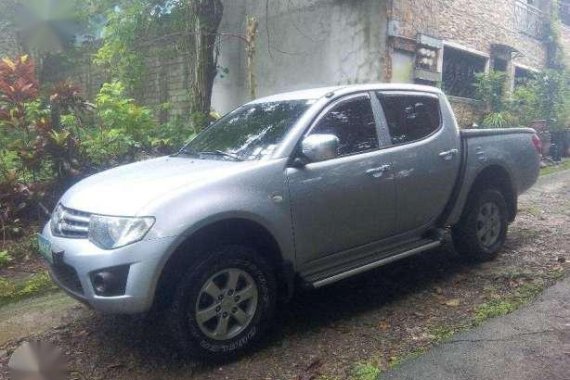 2012 strada gls v 2 4x2 AT