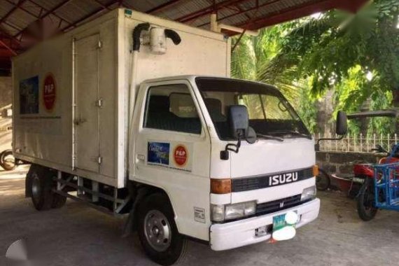 Newly Registered 2011 Isuzu Elf Aluminum Van For Sale