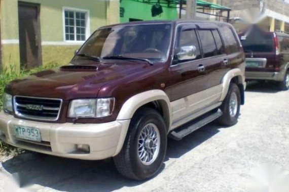 Isuzu Trooper Automatic Diesel 2001 model ( Negotiable )