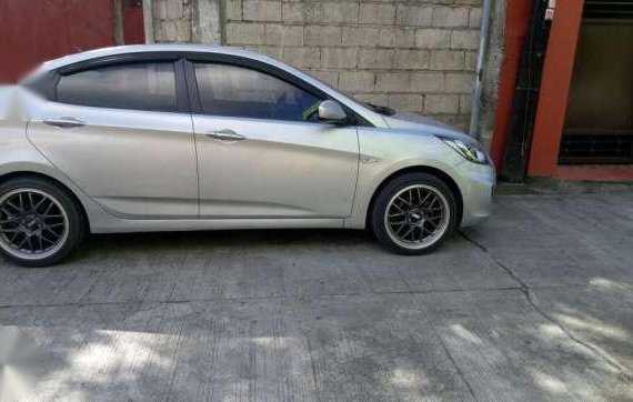 Hyundai Accent 1.4 gas manual