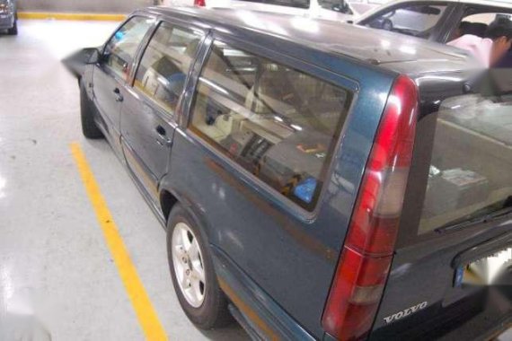 Super fresh Volvo V70 Wagon for Sale