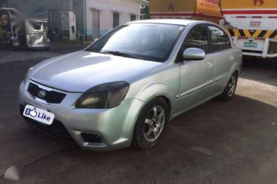 Kia Rio 2010 good as new for sale 