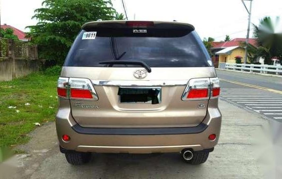 Toyota Fortuner 2.7 Gas AT Beige For Sale
