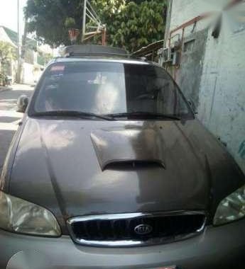 Kia carnival