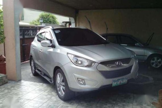 Rush 2011 Hyundai Tuscon Premium Top of the Line alt Santa Fe Innova