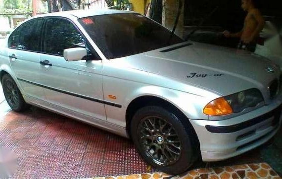 Rush Sale or swap BMW 318i e46 manual