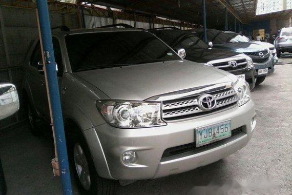 For sale Toyota Fortuner 2010