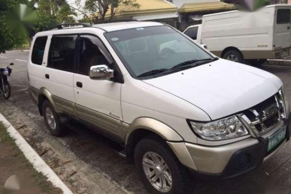 Isuzu Crosswind XUV low mileage for sale 