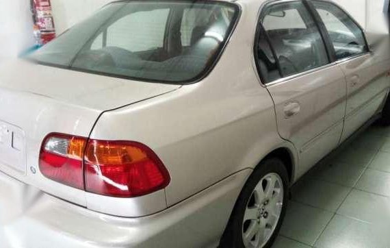 honda civic vti 2000