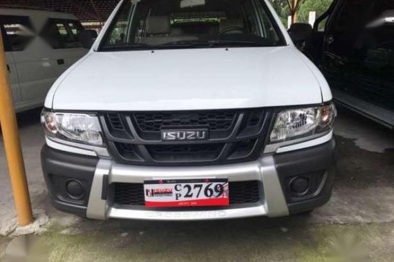 2016 Isuzu Crosswind XL for sale 