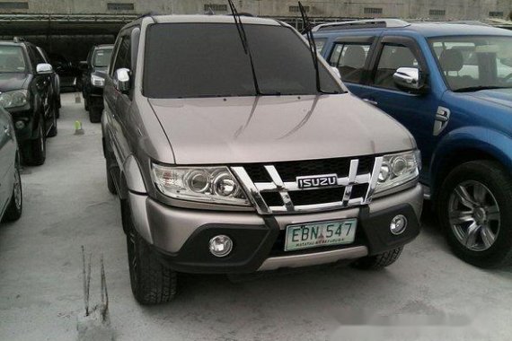 For sale Isuzu Crosswind 2014