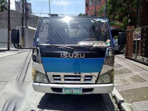 Izusu elf 10ft truck blue for sale 