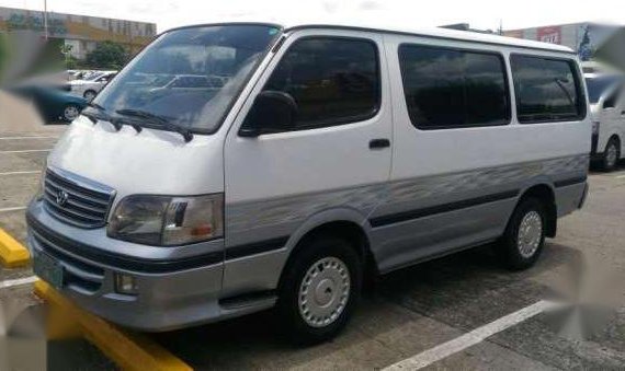 2002 Toyota Hiace GL Grandia Gasoline for sale 