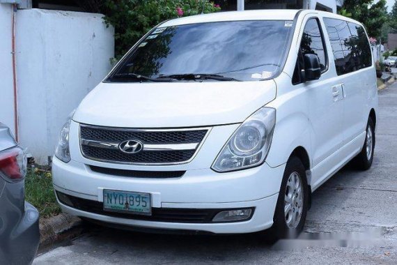 Hyundai Grand Starex 2009 White for sale