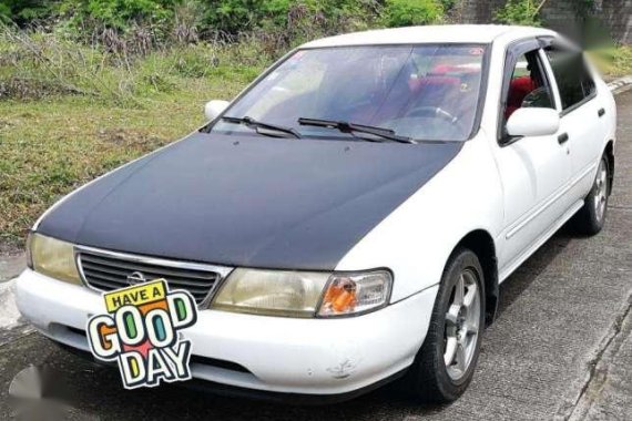 1996 Nissan  Sentra AT White Sedan For Sale