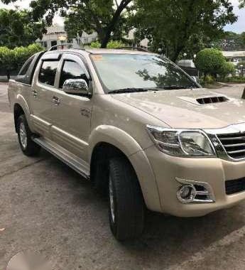 Toyota Hilux G AT 2014 4x2 Golden For Sale