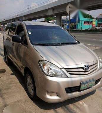 2011 Toyota Innova E AT 2.0 well kept for sale 