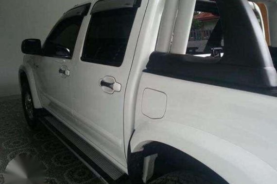 Isuzu DMAX 2008 3.0 MT White For Sale