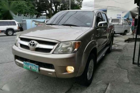 Fresh Toyota Hilux 2005 AT Beige For Sale